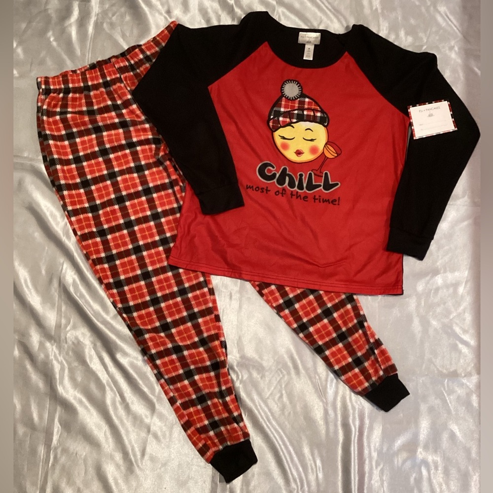 NWT “Chill” PJ Set - Sz M